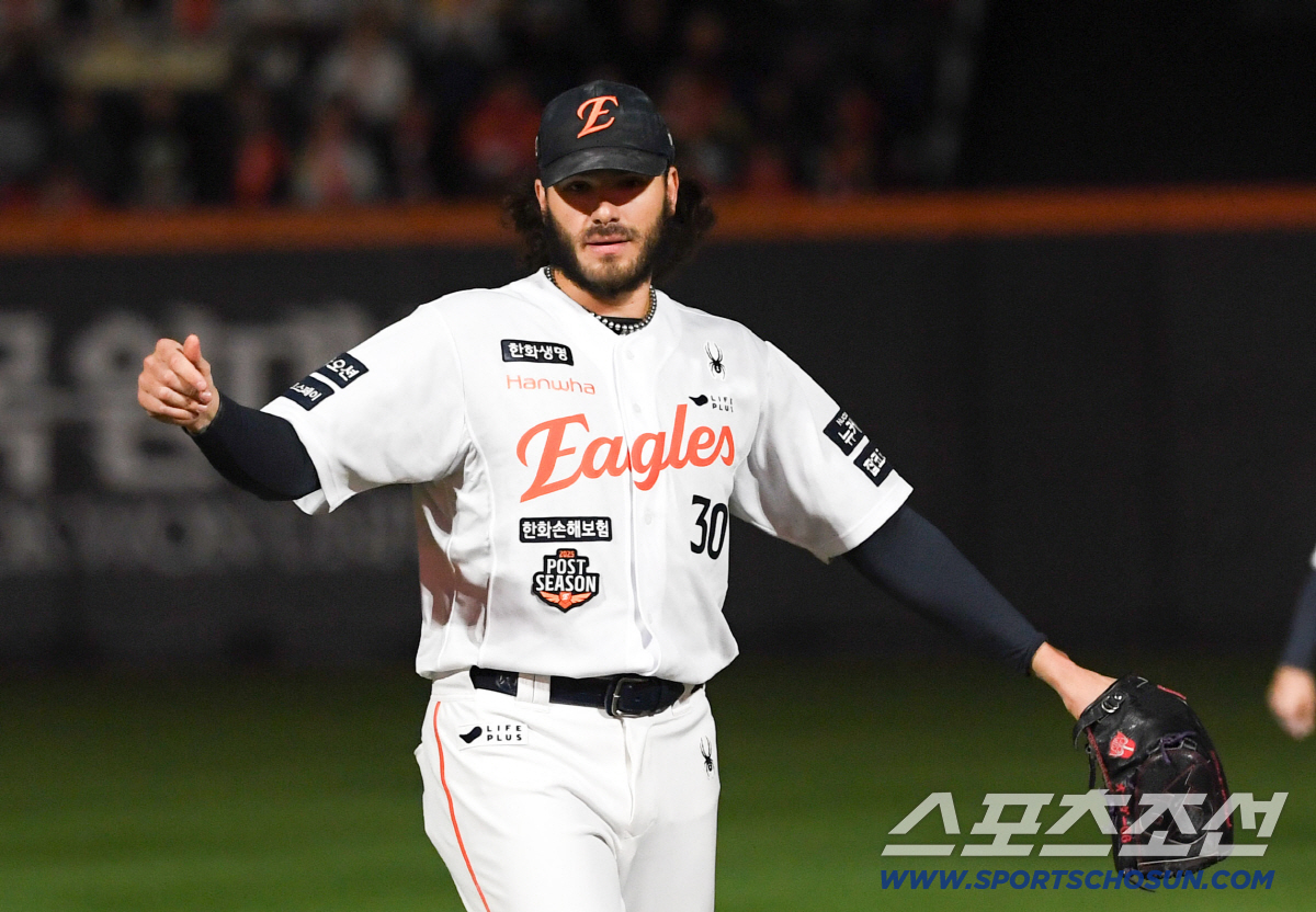 폰세, 또 ML 구단 후보지가 나왔다고?…"선발 보강에 가성비 좋은 선수…