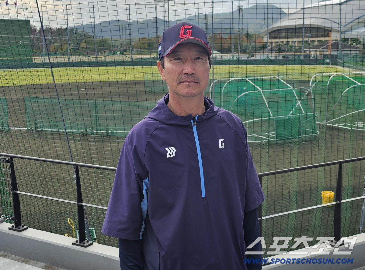 "야구장 떠나니 우울증 오더라" 1년만의 그라운드 컴백 → 3년만에 다시…