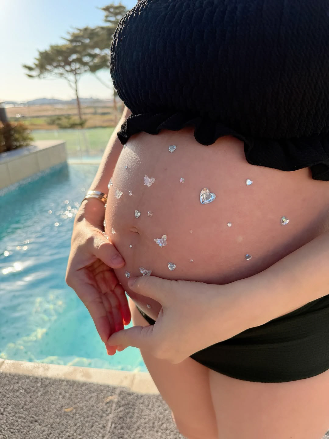 [SCin스타] '박현호♥' 은가은, 럭셔리 태교여행中 비키니로 드러낸 …