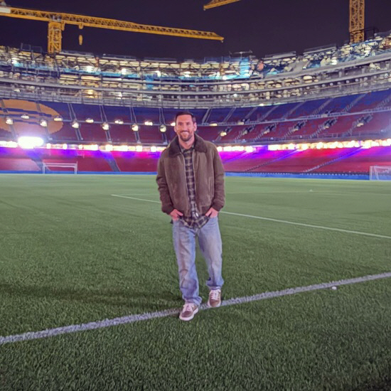 울면서 떠난 리오넬 메시 공식 입장 "바르셀로나로 돌아오겠다"...4년 …