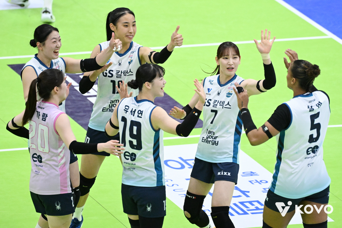 실바 트리플크라운 미쳤다! 5G 연속 풀세트 결국 웃었다…GS칼텍스, 현…