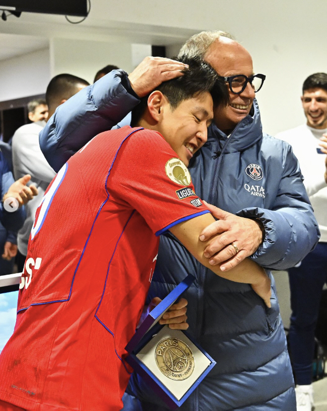 [공식발표]"상대에 공포가 되고 있다" 韓 에이스 초대박, 이강인 PSG…