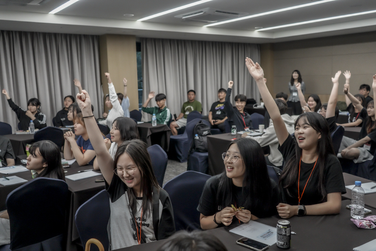 "스포츠로 찾아가는 미래, 지역 활성화 이끈다" 2025 스포츠케이션 컨…