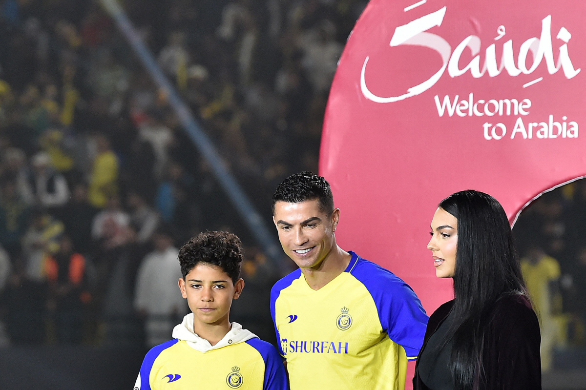 호나우두 충격 폭로! "호날두 너 GOAT 아니야"→'통산 1000호골'…