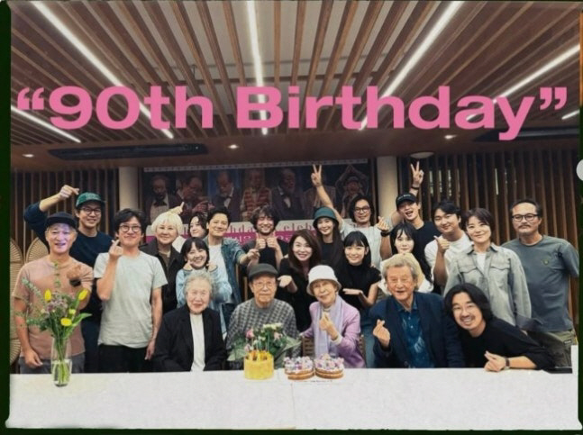 '90세' 신구, 심부전증 투병 중에도 환한 미소.."구순 잔치, 사랑합…