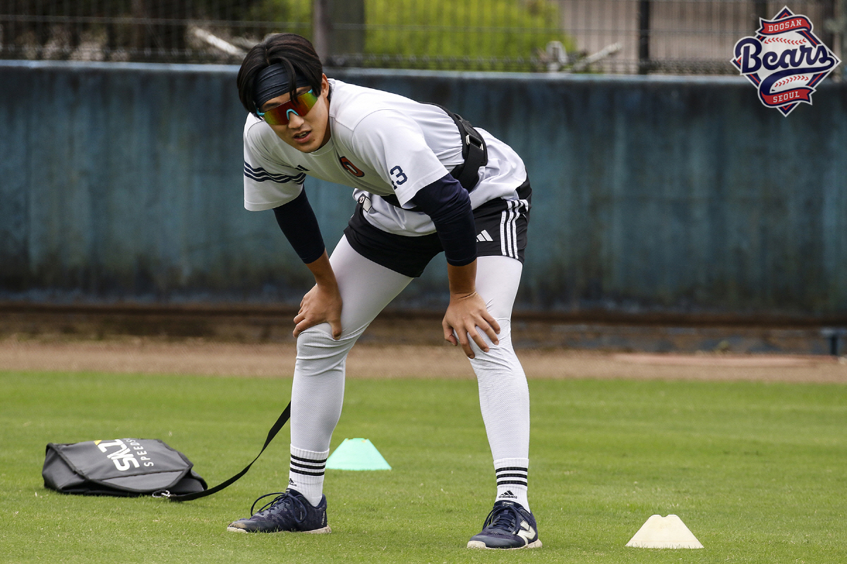 와 이렇게까지 한다고? 해병대 캠프인줄.. 투수들 15kg 모래주머니 러…