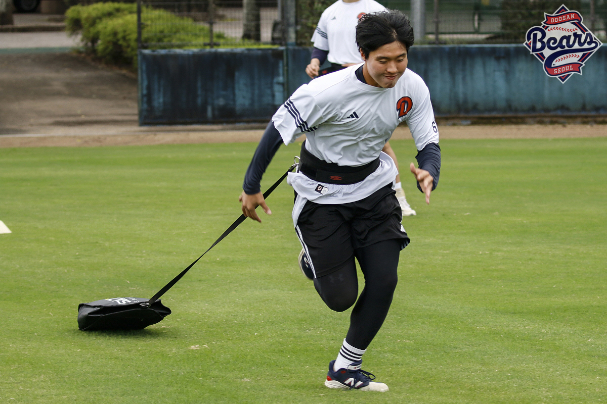 와 이렇게까지 한다고? 해병대 캠프인줄.. 투수들 15kg 모래주머니 러…