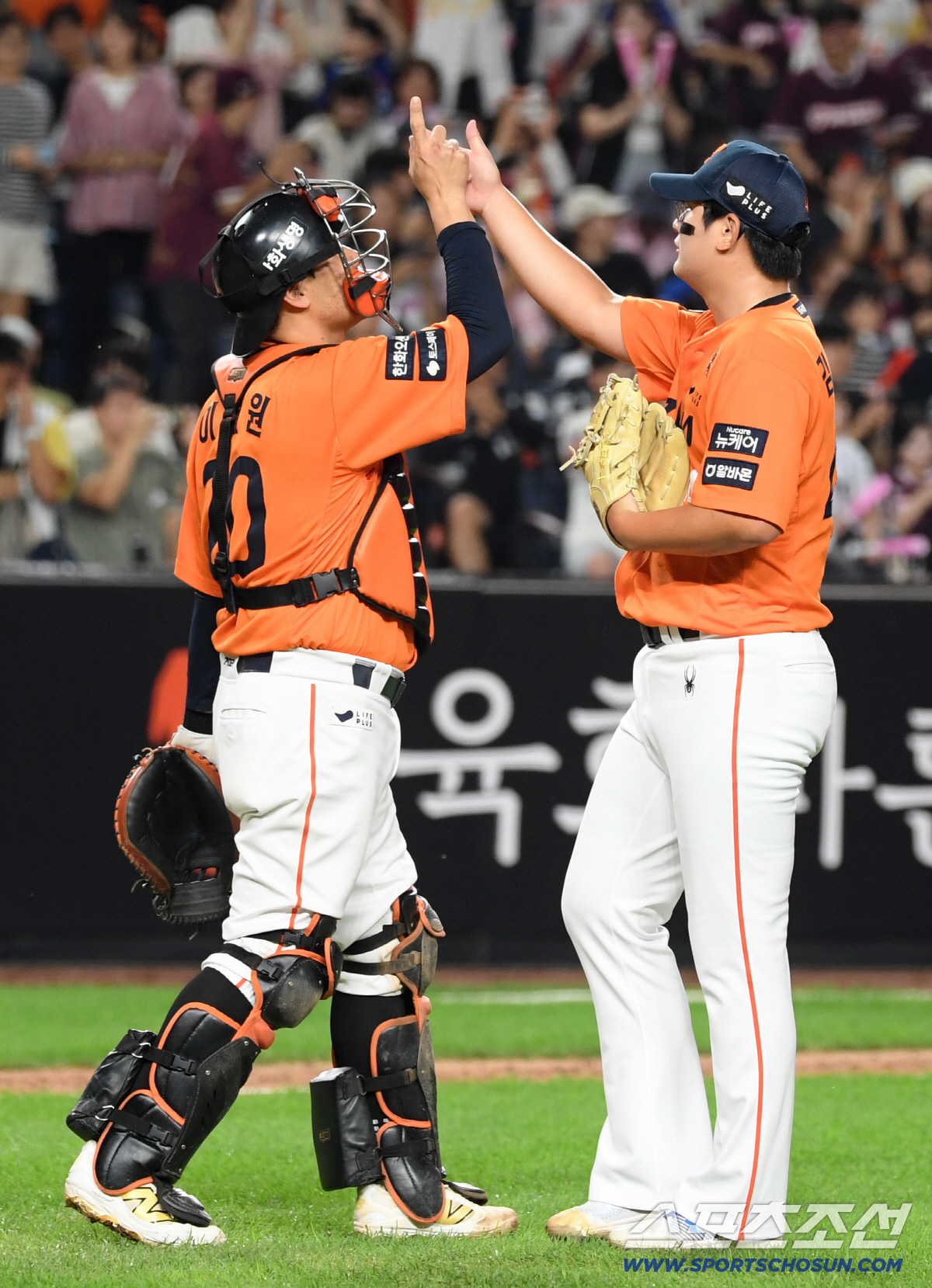 올해도 409⅔이닝 소화했는데…플레잉코치 전격 선임, 왜 "후회없다" 했…