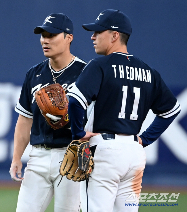 '발목 수술' 에드먼 WBC 참가 사실상 포기, 김하성-김혜성 키스톤 콤…