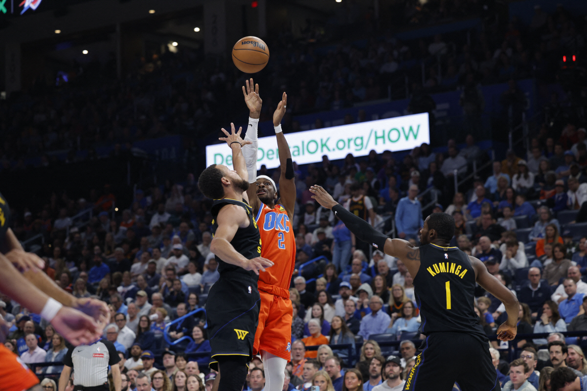 "커리형, 나 샤이야!" 세대교체의 완결판. OKC, 골스 가비지 게임 …