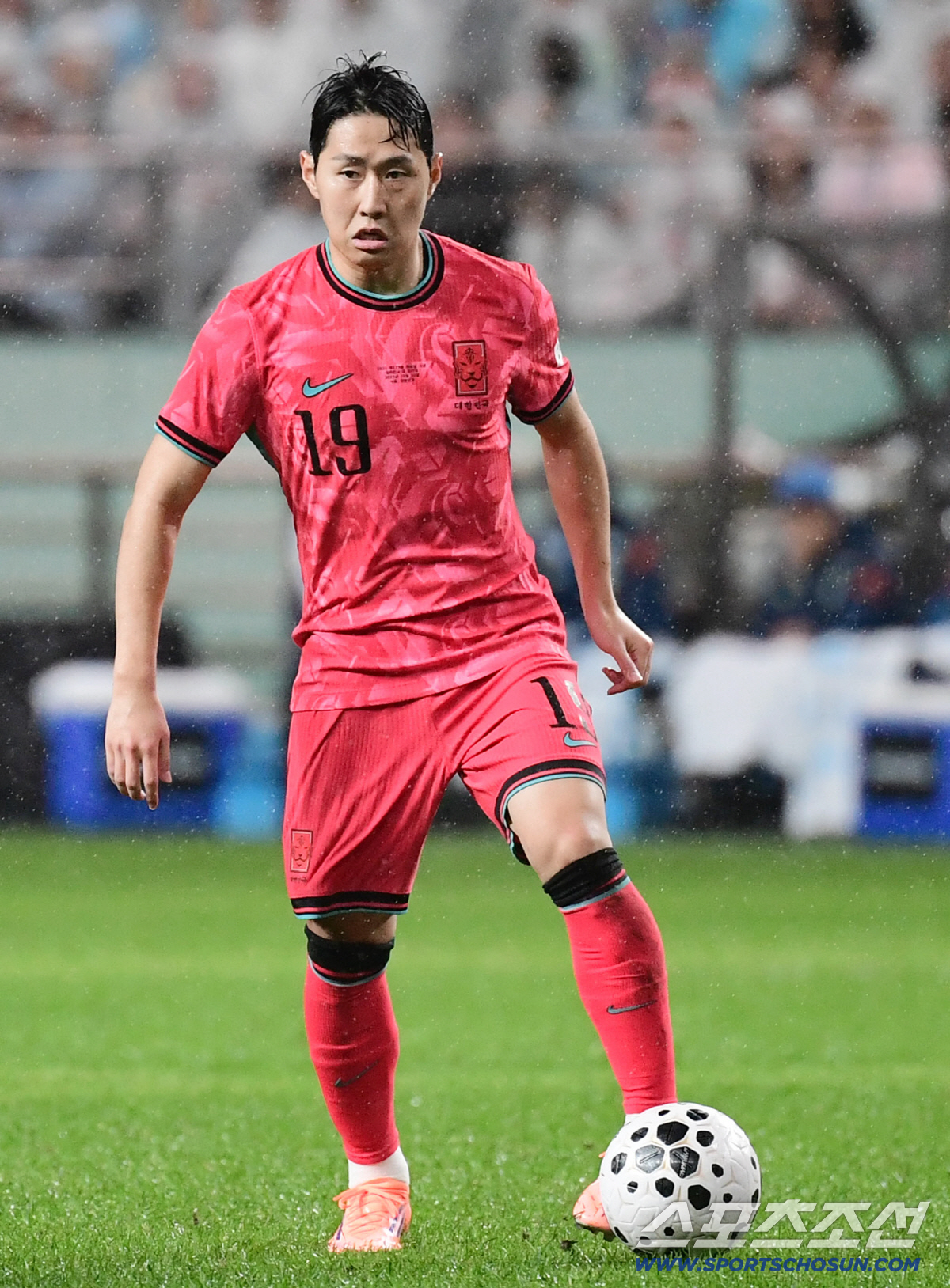 푹 쉰 '캡틴'-자주 뛴 '슛돌이'-관리 받은 '괴물'...볼리비아전, …