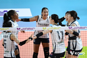 '6연승' 도로공사의 이유있는 선두 질주…저력은 막강 삼각편대