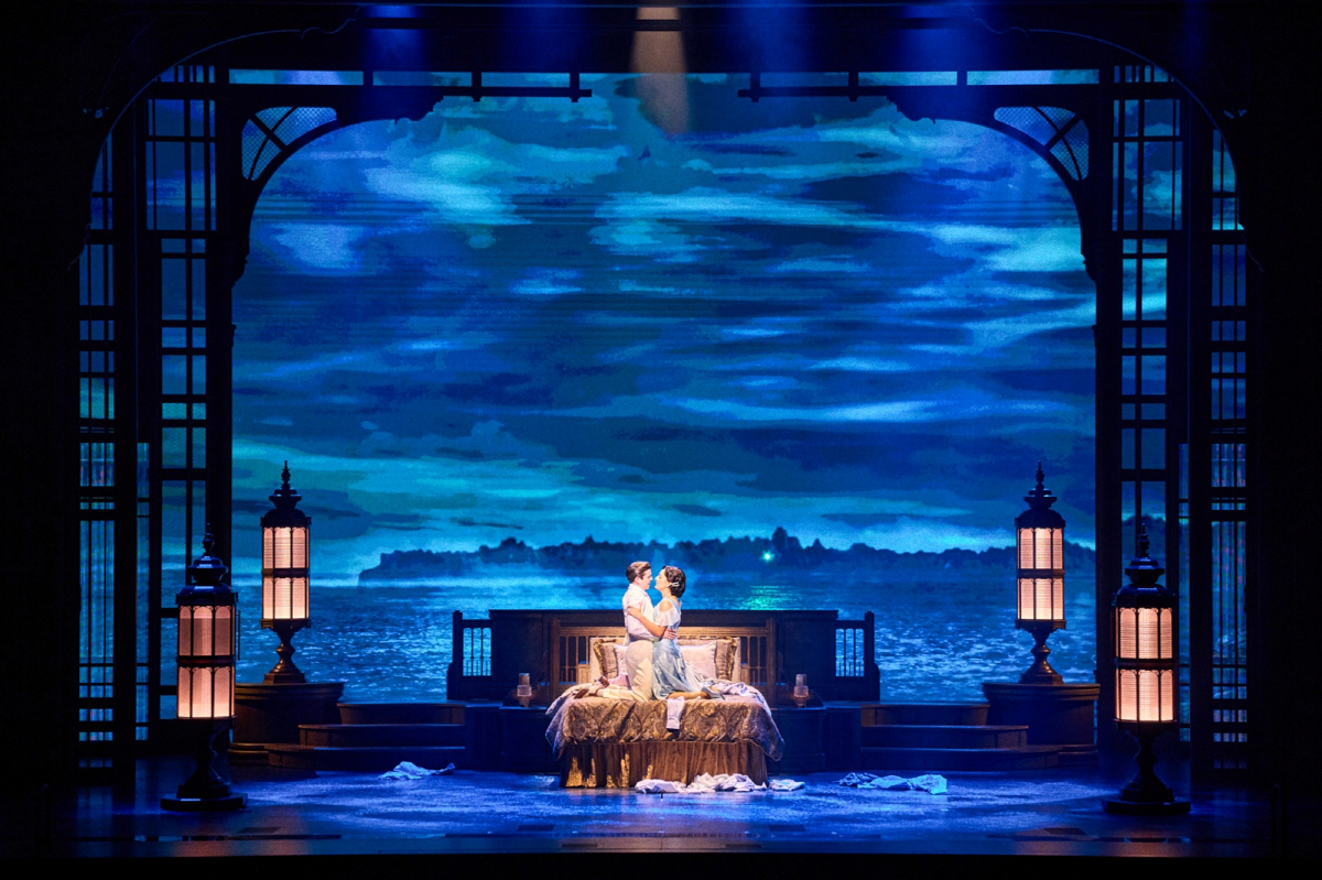 "굿바이" 영원히 기억될 '위대한 개츠비' 서울 공연 성료…내년 북미 투…