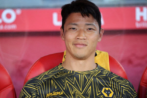 황희찬 잘 해보자! '오피셜' 공식발표→울버햄튼 새 사령탑, 롭 에드워즈…