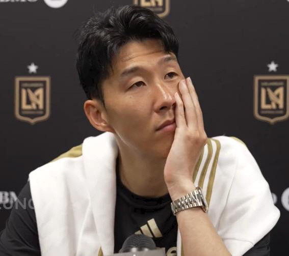 英 폭풍 오열! '손흥민 토트넘 복귀' 본인 오피셜 일단락…"사실 아냐,…