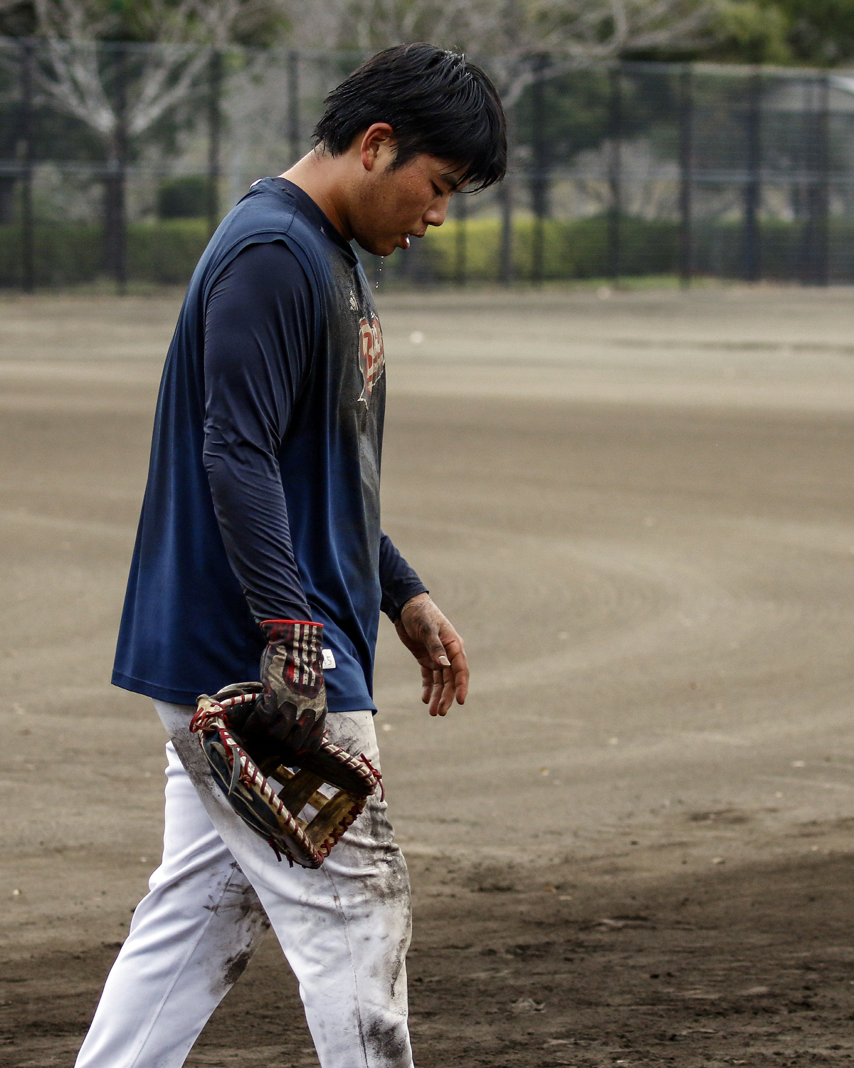 "얘넨 왜 물을 안 먹여요?" → 진짜 '각개전투'처럼 굴렀다. 맨땅이 …