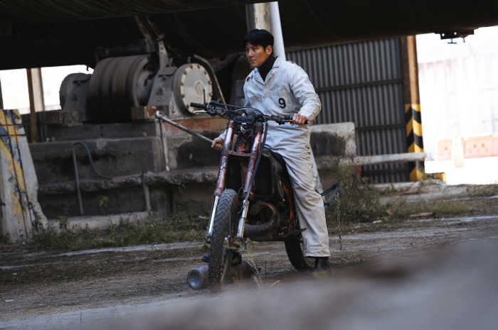 "대본에 침뱉고 싶었다"던 惡人 이광수 등장..'조각도시' 지창욱 복수 서막