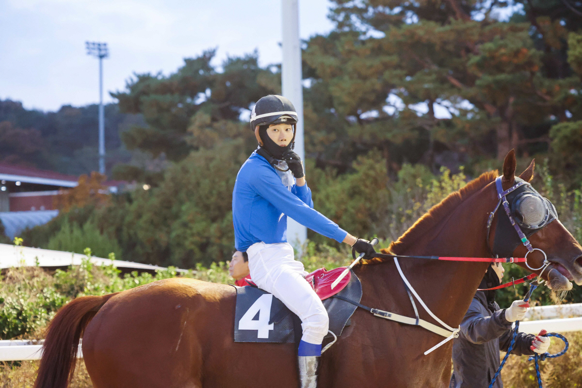 신예 첫승→명장 500승→연승마 질주…기록행진 이어가는 렛츠런파크