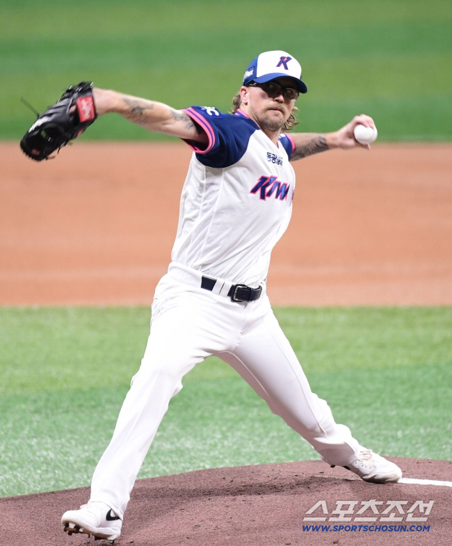 '한화가 1등' 야심차게 시작한 첫 아쿼, 결국 기대치는 최대 필승조인가…