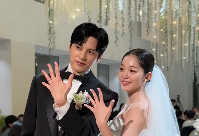 '36세' 김가은, '10년 열애' 끝났다...전남친 윤선우가 현남편으로…