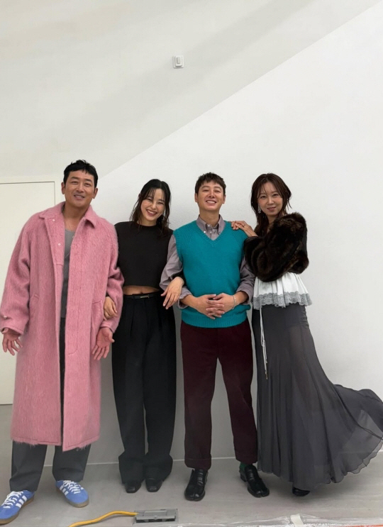 이하늬, 둘째 출산 3개월 만에 크롭티 소화..납작배 노출