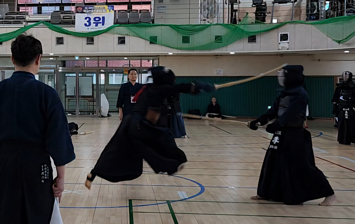 "여생검락의 품격으로…" 시니어 검도 추계대회, 75세 이상도 5명 참가…