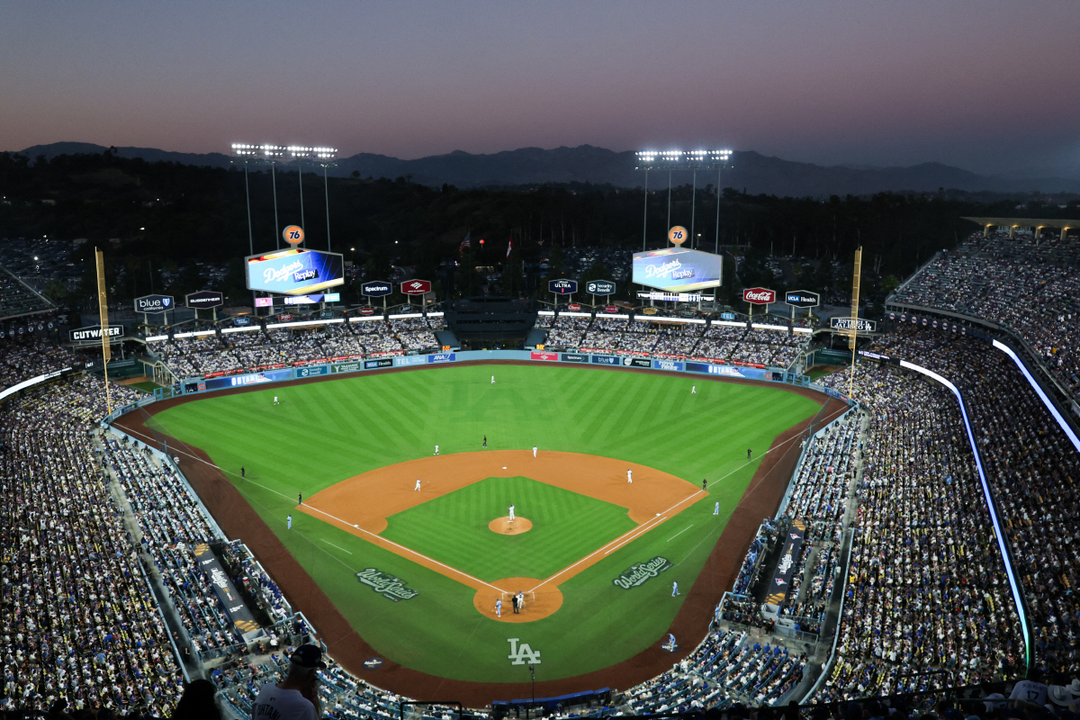 LA 올림픽 야구 폼나네...모두가 뛰어보고 싶고, 가보고 싶은 다저 스…