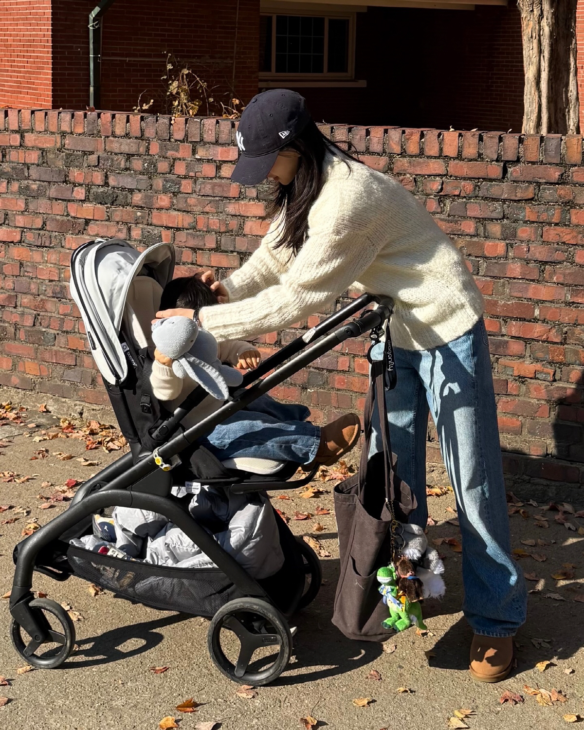 “두 번째 가을, 요즘 최고로 행복” ‘금융인♥’ 손연재, 子와 단풍 나…