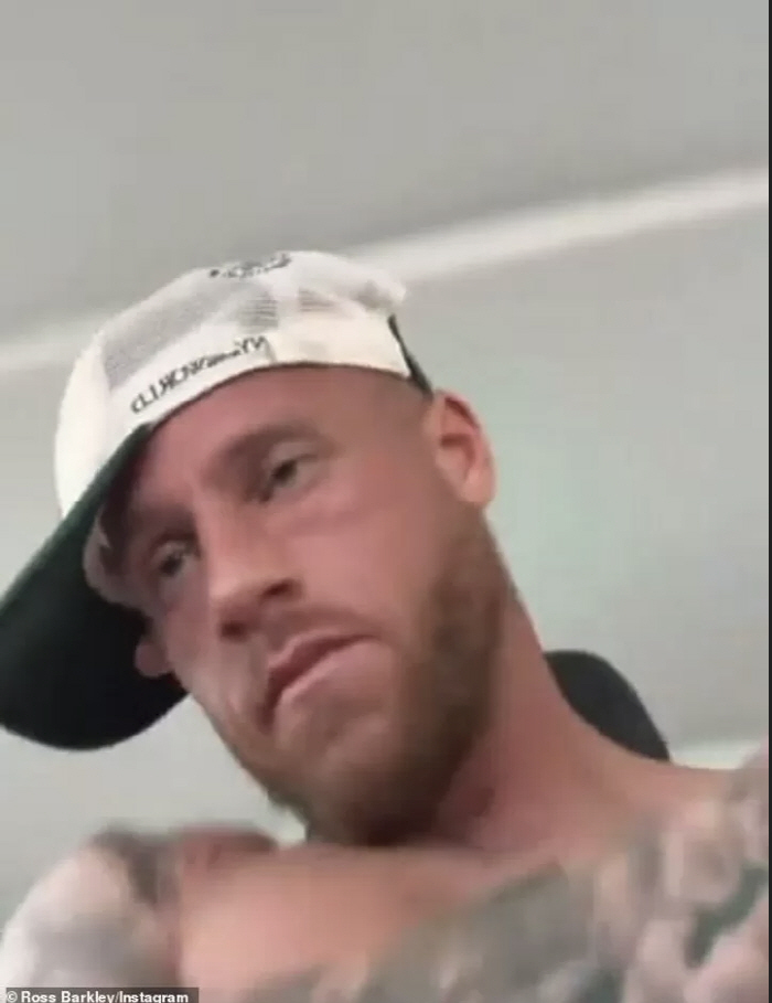 '만취 행패 끝판왕' 몰락했던 제2의 웨인 루니, 180도 개과천선...…