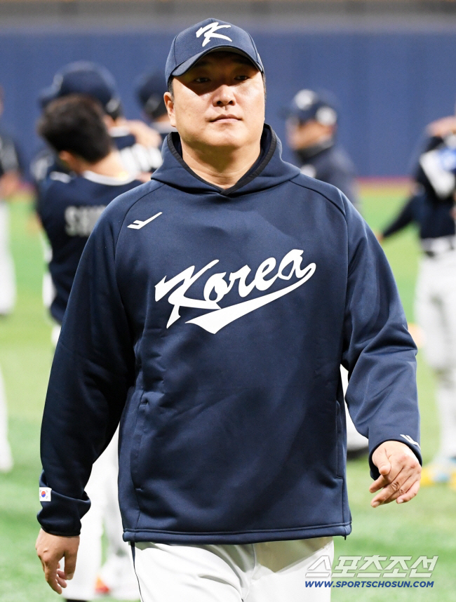 2006년 다이빙 캐치 '국민 우익수' 19년만에 다시 밟은 도쿄돔. "…