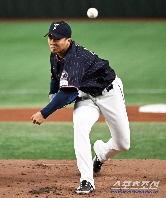 경쟁 살벌했다는데...한화는 어떻게 154km 좌완 아쿼를, 단돈 1억5…