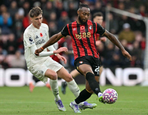 'SON 빈자리 너무 크다' 토트넘, '손흥민 대체자 찾기' 또또 난항…'7000만 파운드 스타' 영입 경쟁→리버풀 참전