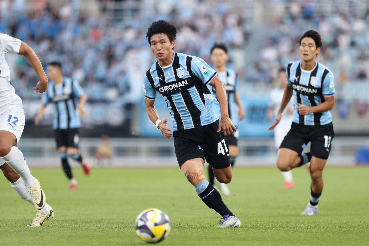 [오피셜]'광주FC 최초 준프로 김윤호 포함' K리그, 2026시즌 우선…