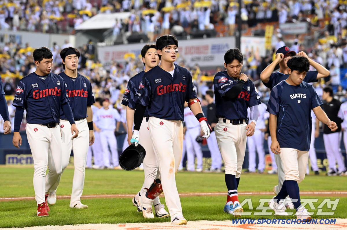 "롯데, 박찬호 오퍼도 안했다" 대형 FA 영입 없다, 큰손 결국 헛소문…