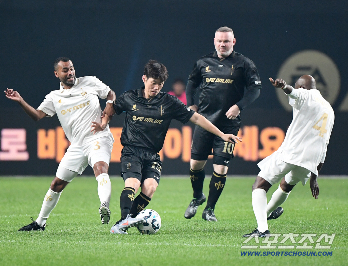 "박지성 맨유 중요성, 호날두급" 웨인 루니 N번째 박지성 리스펙..."제일 저평가 동료? PARK JI-SUNG, 환상적 공헌"