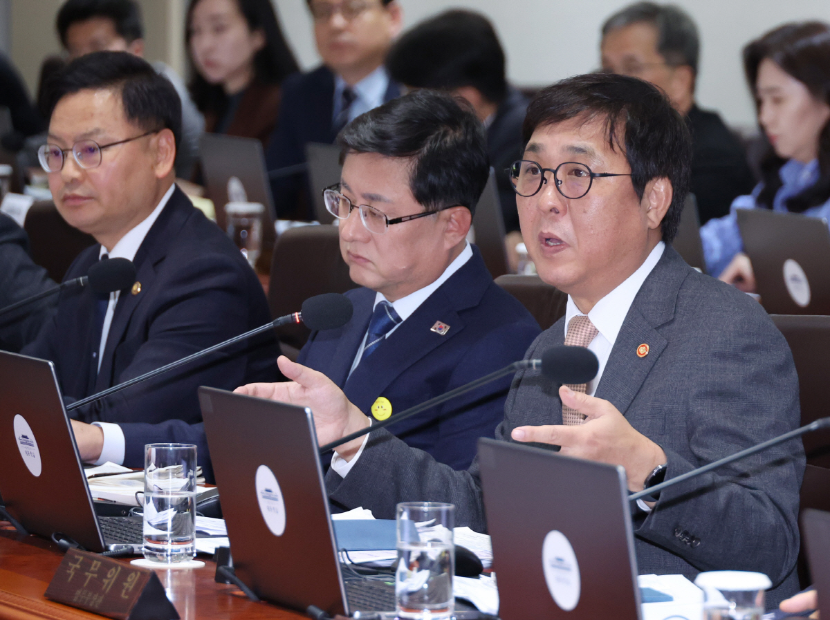 李대통령,국무회의서 "체육계 폭력X'약자'신고 익명성'" 언급→스포츠윤리…