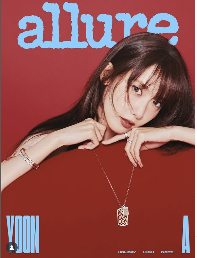 "윤아 맞아?" 생애 첫 칼단발…베레모까지 찰떡, 분위기 미쳤다