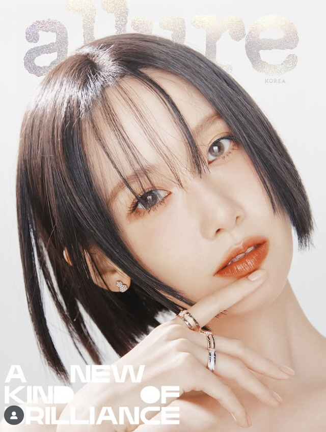 "윤아 맞아?" 생애 첫 칼단발…베레모까지 찰떡, 분위기 미쳤다