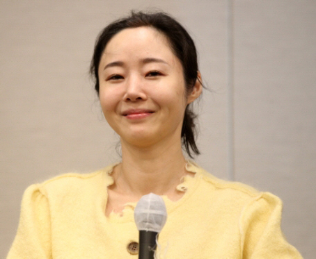 민희진 ‘새 기획사 OOAK 표절’ 역공 당했다…‘아일릿 표절’ 재판서 …