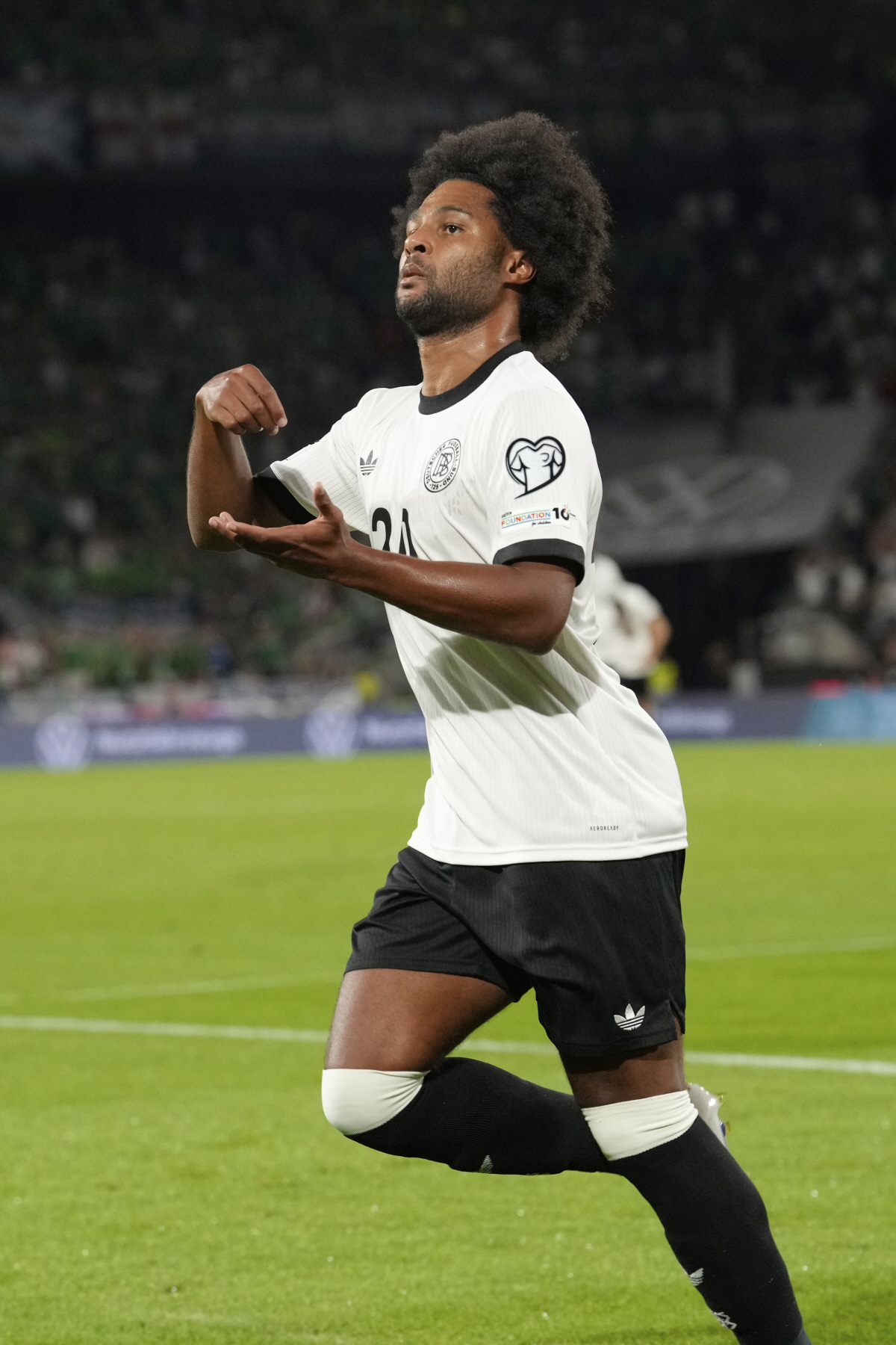 디아스 활약에 배아픈 리버풀, 바이에른 선수 영입으로 복수?...FA되는…