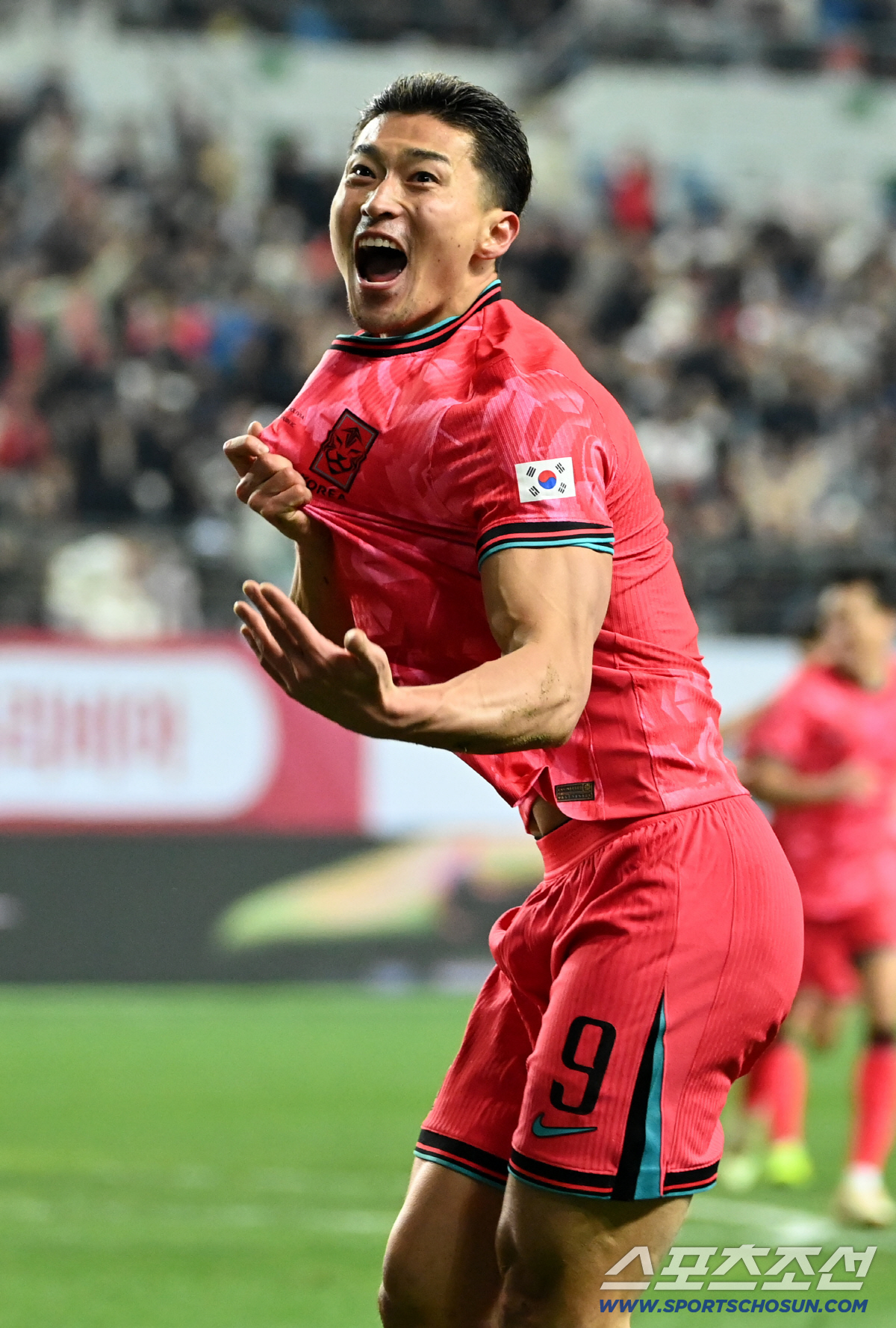 조규성 감격 복귀골! 손흥민 보며 '활짝' 이강인에는 '볼뽀뽀' [대전 …