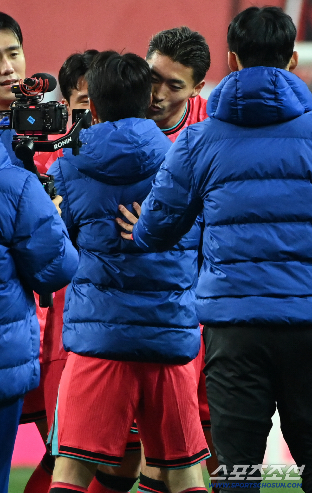 조규성 감격 복귀골! 손흥민 보며 '활짝' 이강인에는 '볼뽀뽀' [대전 …