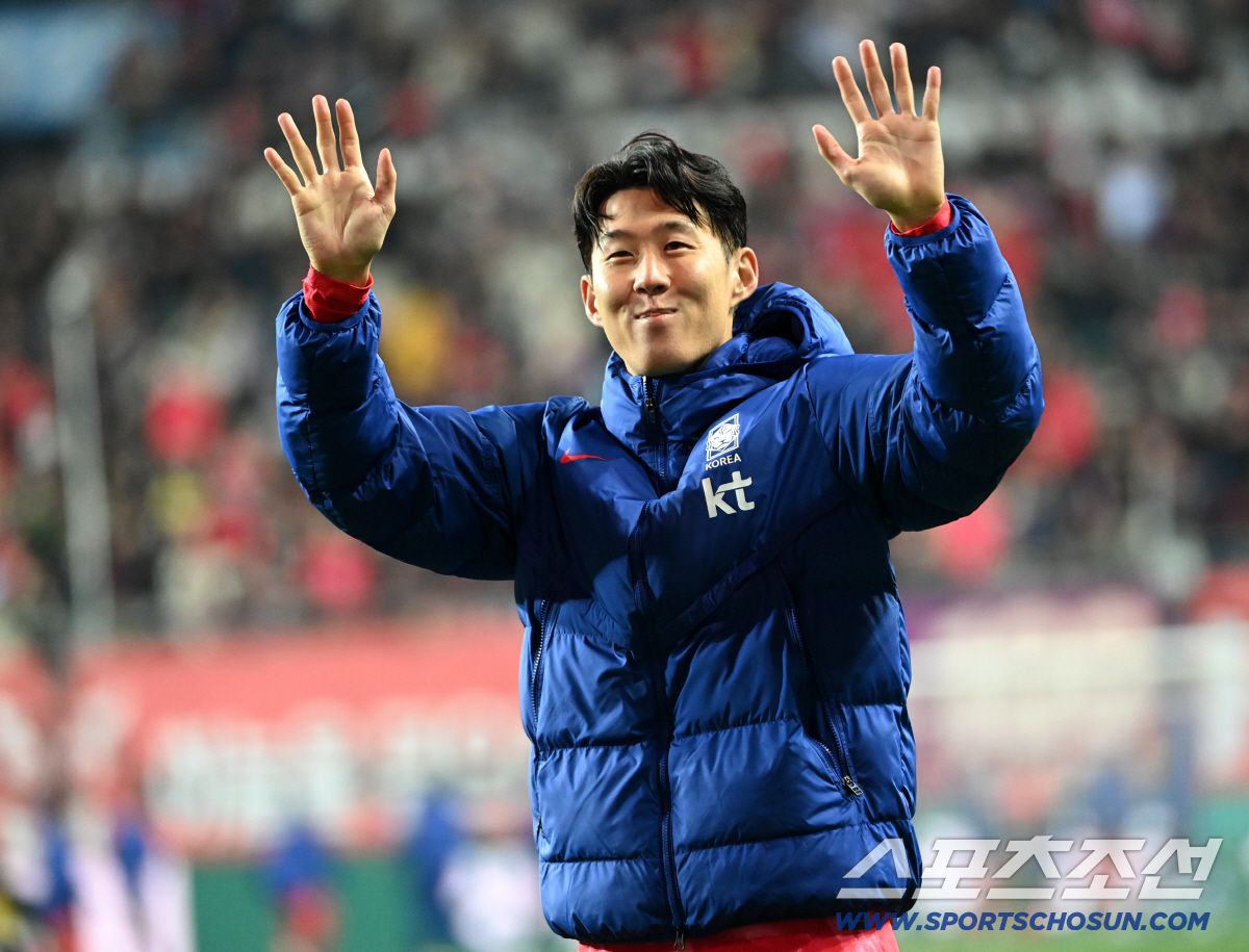 "'올해의 골' 또 봤지" 손흥민 환상골, MLS→LA FC도 무한 찬사…