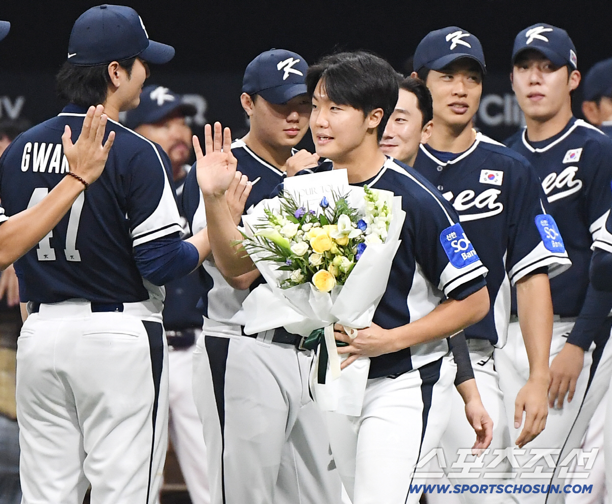 류지현이 꽁꽁 감춘 이유있었네. 고졸 신인 정우주가 2차전 도쿄돔 선발로…