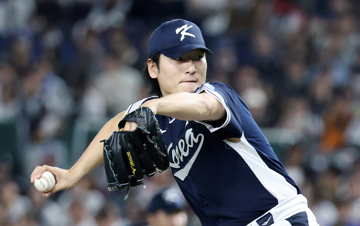 곽빈 155km 강속구 좋았는데... 4회 허무하게 3실점 강판[도쿄 현…