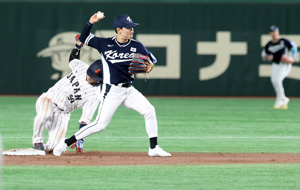 안현민-송성문 랑데뷰포까지만 좋았다. 3:0→4:11 결국 일본전 10연…