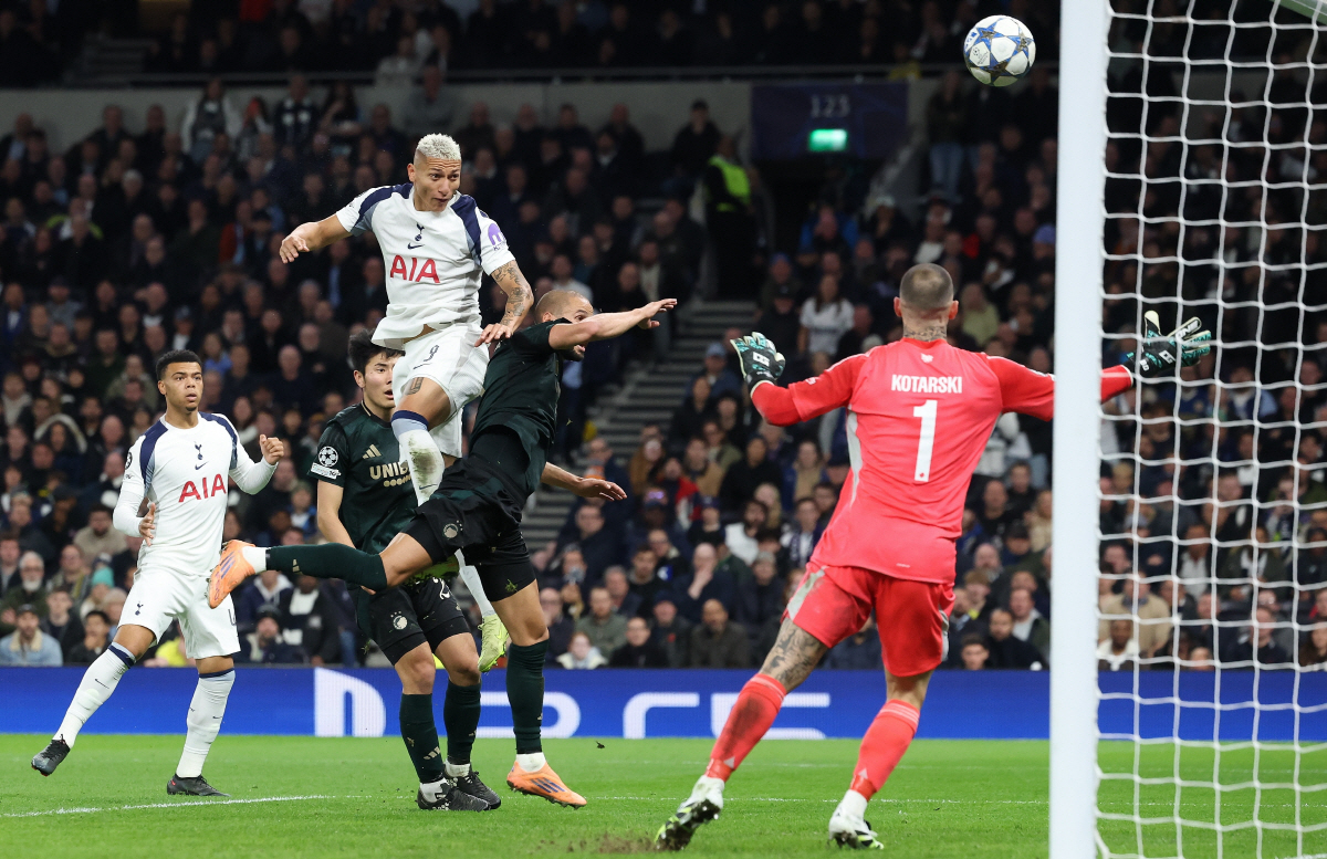 "일관성 없다" 손흥민 떠난 토트넘 핵심이라더니 비난 폭발…결국 새 공격…