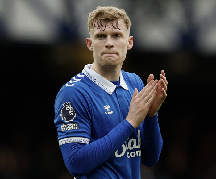 "수준 이하 경기력" 손흥민 떠난 빈자리 여전히 '허전'...토트넘 대체…