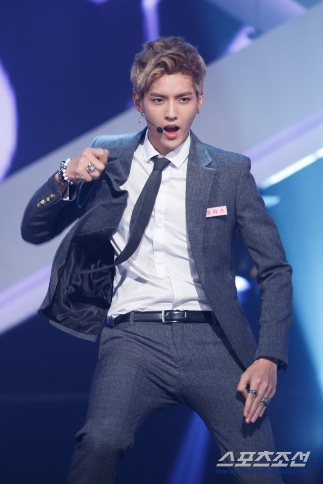 [공식] '미성년자 성폭행' 前엑소 크리스, 감옥서 장기적출 사망설에 "…