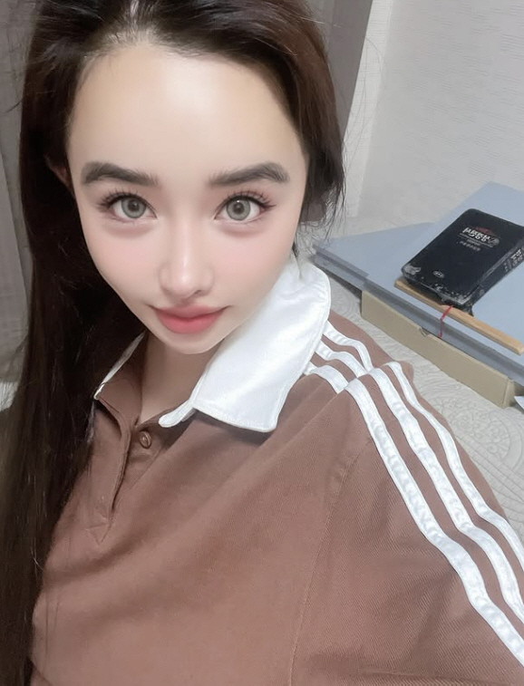 박봄, 정서불안정 치료 시급…이민호 n차 열애설 사진 삭제→성경 디톡스[…